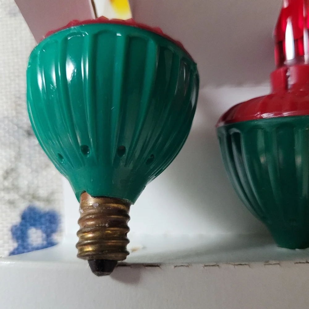 The Noma Bubble-Lites 7 Light Set Indoor Only Red & Orange Lights - Nostalgia